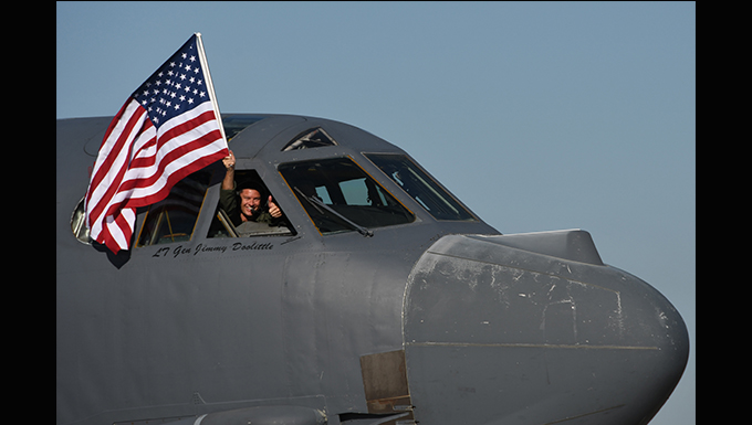 Air Force Lt. Col. Steven R. Smith exceeds 10,000 B-52 flight hours